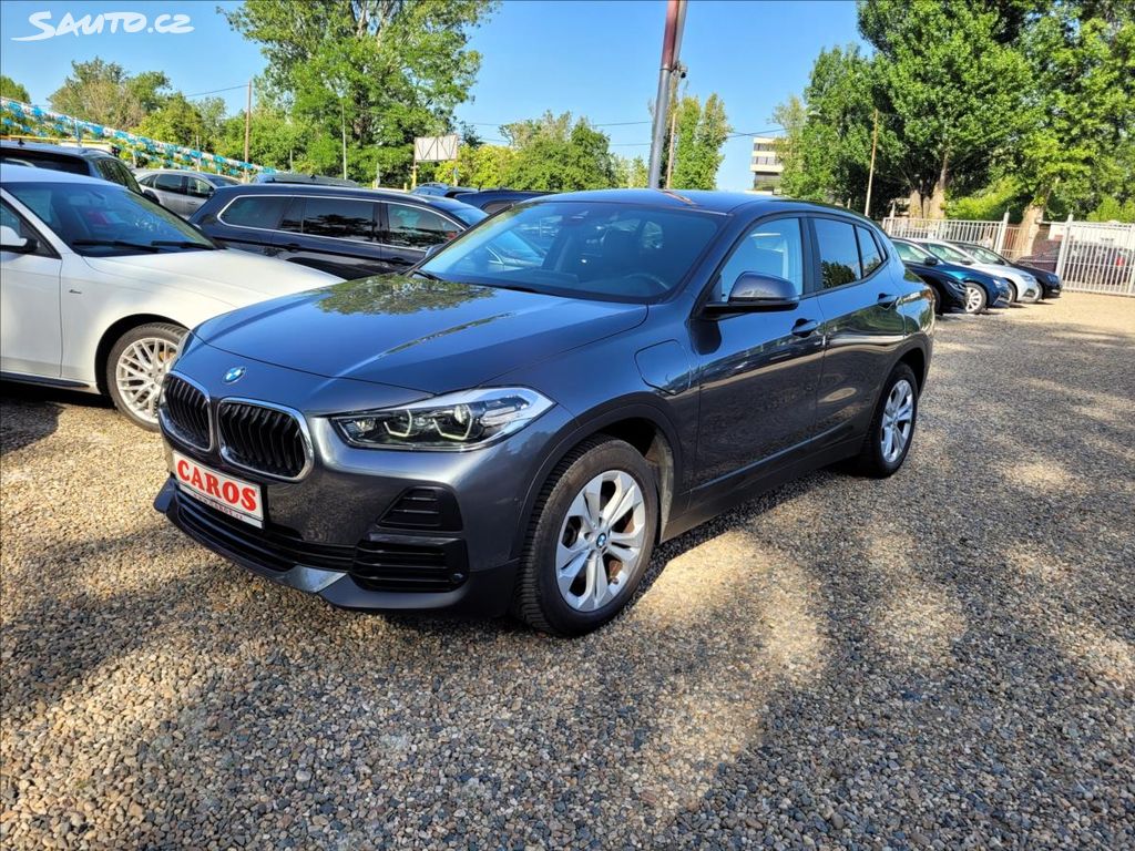 BMW X2, xDrive25e,navi,kůže,výhřev